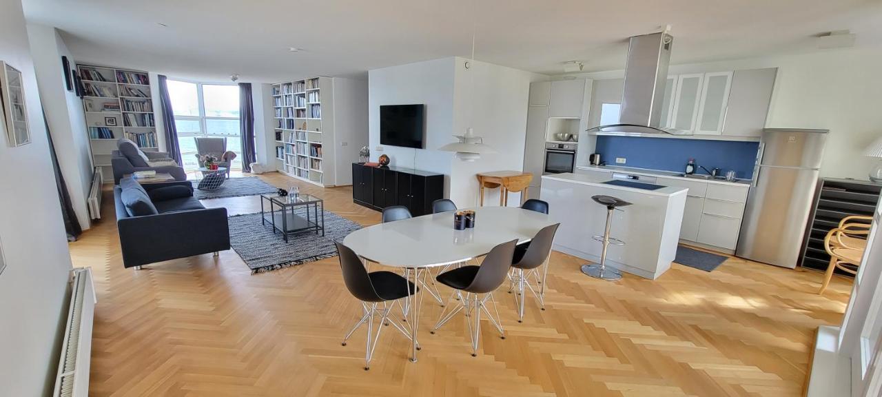 Ocean View Apartment In Downtown レイキャヴィーク エクステリア 写真
