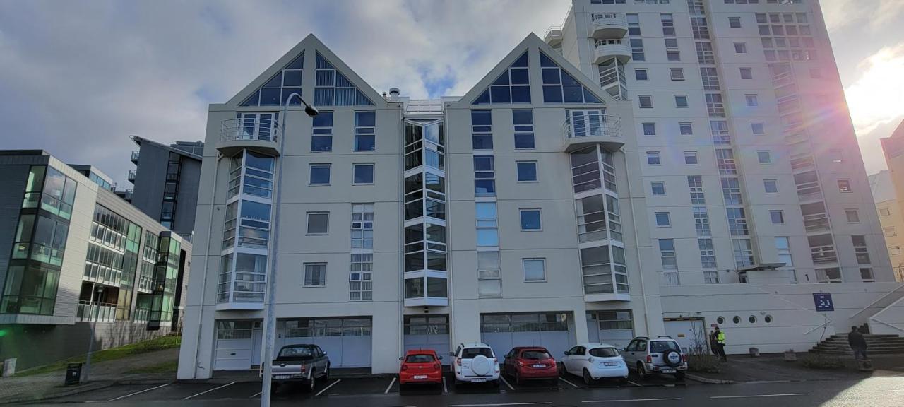 Ocean View Apartment In Downtown レイキャヴィーク エクステリア 写真