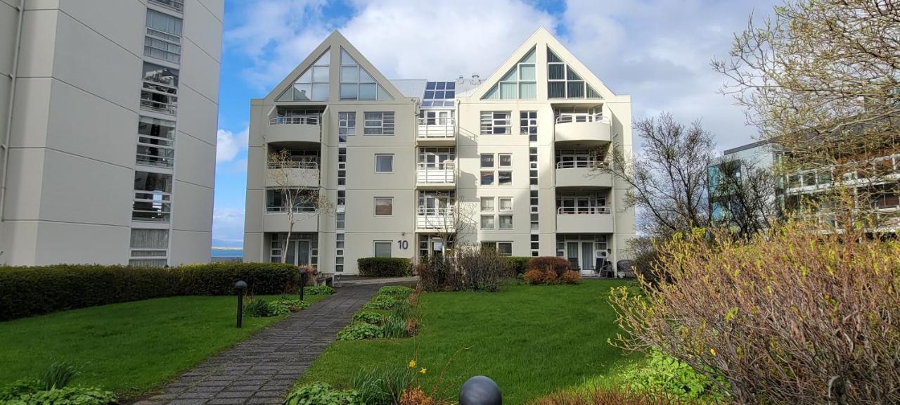 Ocean View Apartment In Downtown レイキャヴィーク エクステリア 写真